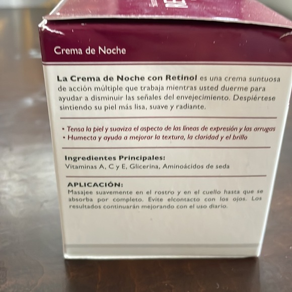 Retinol night cream - Picture 4 of 5